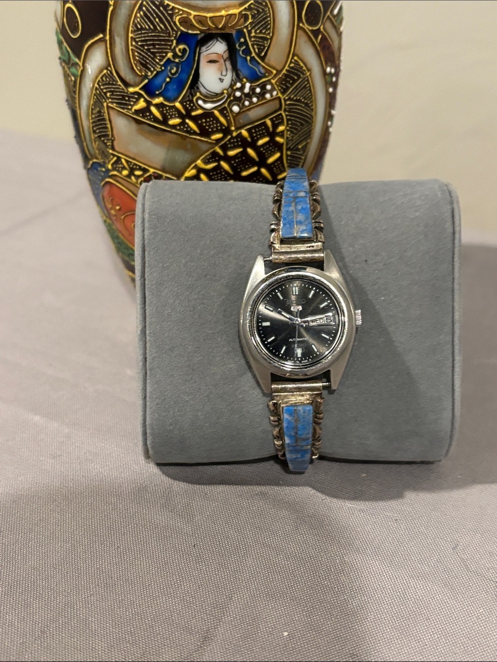 Vintage Seiko Stainless Watch with silver and Howlite bracelet. New battery